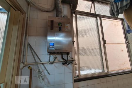 Apartamento à venda com 191m², 4 quartos e 1 vaga Apartamento à venda com 191m², 4 quartos e 1 vagaBanheiro de Serviço