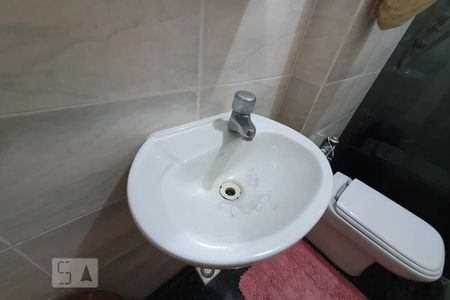 Apartamento à venda com 191m², 4 quartos e 1 vaga Apartamento à venda com 191m², 4 quartos e 1 vagaBanheiro de Serviço