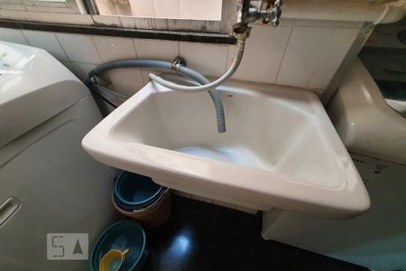 Apartamento à venda com 191m², 4 quartos e 1 vaga Apartamento à venda com 191m², 4 quartos e 1 vagaÁrea de Serviço