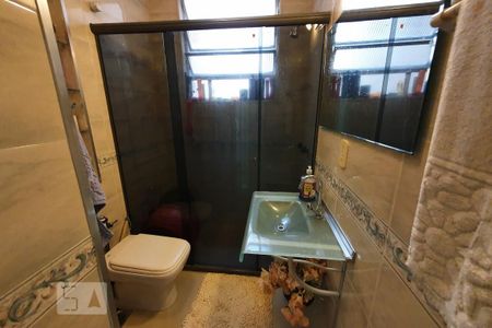 Apartamento à venda com 191m², 4 quartos e 1 vaga Apartamento à venda com 191m², 4 quartos e 1 vagaBanheiro 2