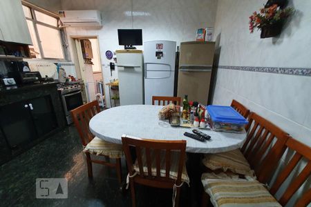 Apartamento à venda com 191m², 4 quartos e 1 vaga Apartamento à venda com 191m², 4 quartos e 1 vagaCozinha