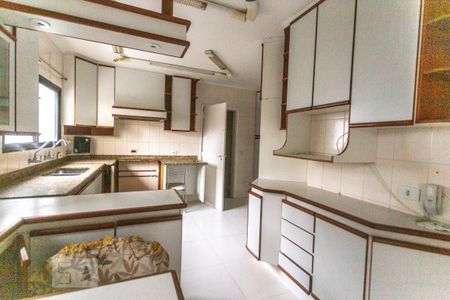 Apartamento à venda com 155m², 3 quartos e 2 vagas Apartamento à venda com 155m², 3 quartos e 2 vagasCozinha