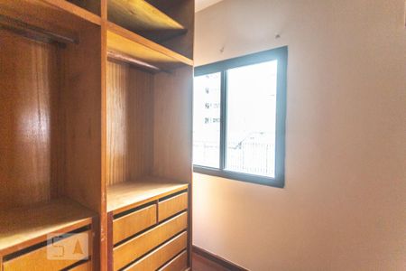 Apartamento à venda com 155m², 3 quartos e 2 vagas Apartamento à venda com 155m², 3 quartos e 2 vagasCloset