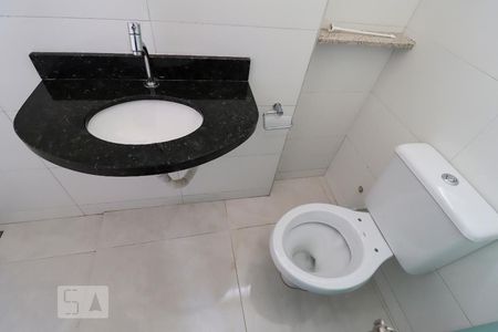 Banheiro de apartamento para alugar com 1 quarto, 50m² em Setor Morais, Goiânia