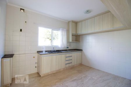 Casa de condomínio à venda com 95m², 3 quartos e 2 vagasCozinha - Armários