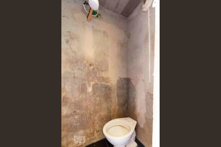 Casa à venda com 147m², 2 quartos e 2 vagas Casa à venda com 147m², 2 quartos e 2 vagasBanheiro Serviço