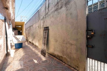 Casa à venda com 147m², 2 quartos e 2 vagas Casa à venda com 147m², 2 quartos e 2 vagasQuintal