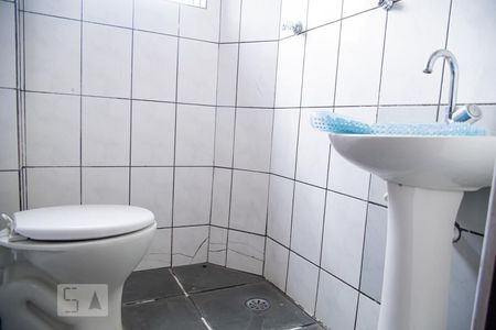 Banheiro de kitnet/studio para alugar com 1 quarto, 25m² em Jardim Japão, São Paulo