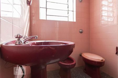 Casa para alugar com 360m², 4 quartos e 1 vagaBanheiro social 1 