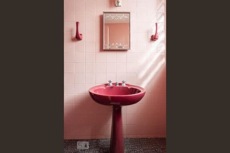 Casa para alugar com 360m², 4 quartos e 1 vagaBanheiro social 1 