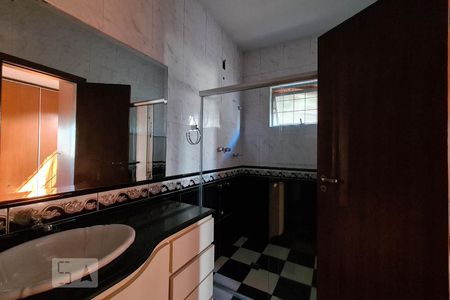 Casa à venda com 150m², 3 quartos e 2 vagas Casa à venda com 150m², 3 quartos e 2 vagasBanheiro Suíte