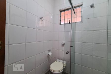 Casa à venda com 150m², 3 quartos e 2 vagas Casa à venda com 150m², 3 quartos e 2 vagasBanheiro Social