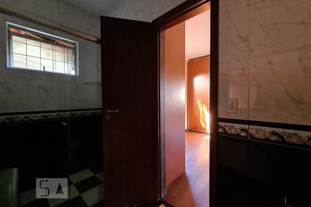 Casa à venda com 150m², 3 quartos e 2 vagas Casa à venda com 150m², 3 quartos e 2 vagasBanheiro Suíte