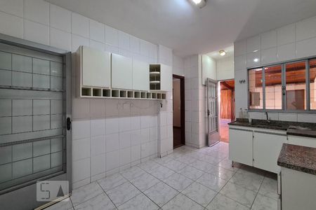 Casa à venda com 150m², 3 quartos e 2 vagas Casa à venda com 150m², 3 quartos e 2 vagasCozinha