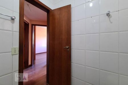 Casa à venda com 150m², 3 quartos e 2 vagas Casa à venda com 150m², 3 quartos e 2 vagasBanheiro Social