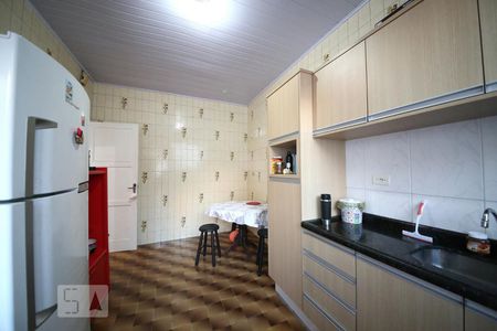 Casa à venda com 90m², 2 quartos e 2 vagasCozinha