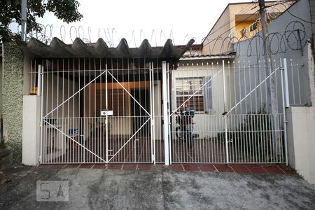 Casa à venda com 90m², 2 quartos e 2 vagasFachada