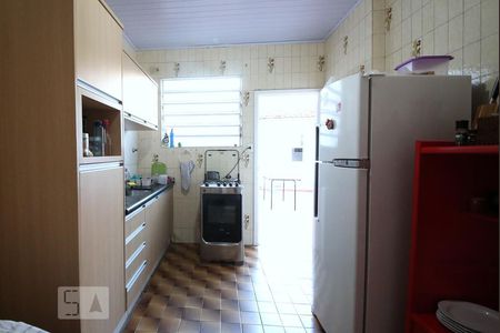 Casa à venda com 90m², 2 quartos e 2 vagasCozinha