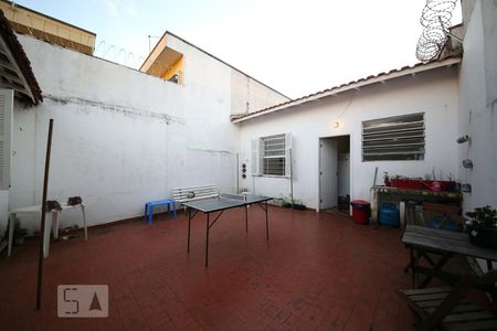 Casa à venda com 90m², 2 quartos e 2 vagasQuintal - Fachada Posterior