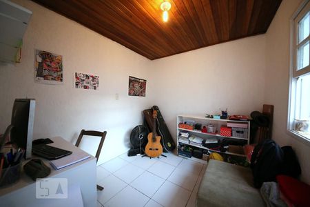 Casa à venda com 90m², 2 quartos e 2 vagasQuarto de Serviço