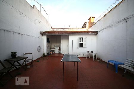 Casa à venda com 90m², 2 quartos e 2 vagasQuintal - Edícula