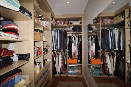 Casa à venda com 475m², 3 quartos e 5 vagasCloset suite master