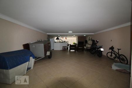 Casa à venda com 475m², 3 quartos e 5 vagasSalão festa