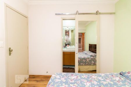 Casa de condomínio à venda com 138m², 3 quartos e 2 vagas Casa de condomínio à venda com 138m², 3 quartos e 2 vagasSuíte