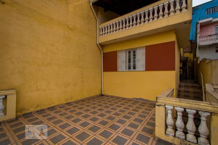 Casa à venda com 180m², 4 quartos e 2 vagas Casa à venda com 180m², 4 quartos e 2 vagasQuintal 1