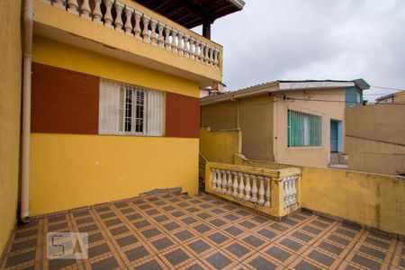 Casa à venda com 180m², 4 quartos e 2 vagas Casa à venda com 180m², 4 quartos e 2 vagasQuintal 1