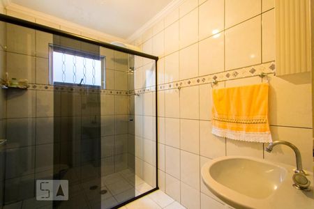 Casa à venda com 180m², 4 quartos e 2 vagas Casa à venda com 180m², 4 quartos e 2 vagasBanheiro Social 1