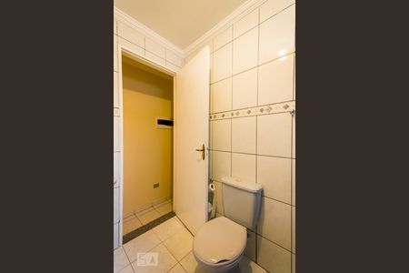 Casa à venda com 180m², 4 quartos e 2 vagas Casa à venda com 180m², 4 quartos e 2 vagasBanheiro Social 1