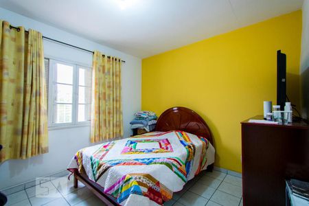 Casa à venda com 180m², 4 quartos e 2 vagas Casa à venda com 180m², 4 quartos e 2 vagasQuarto 2