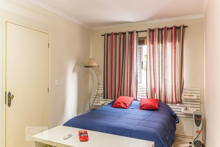 Casa de condomínio à venda com 165m², 3 quartos e 3 vagasQuarto 1