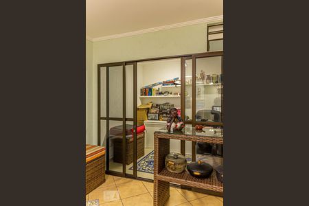 Casa de condomínio à venda com 165m², 3 quartos e 3 vagasEscritório