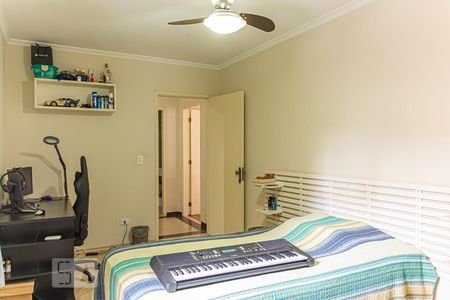 Casa de condomínio à venda com 165m², 3 quartos e 3 vagasQuarto 2