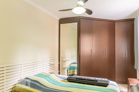 Casa de condomínio à venda com 165m², 3 quartos e 3 vagasQuarto 2