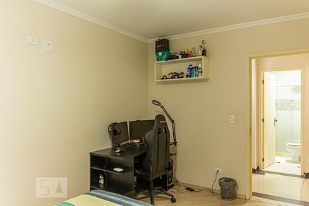 Casa de condomínio à venda com 165m², 3 quartos e 3 vagasQuarto 2