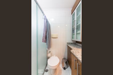 Apartamento à venda com 80m², 3 quartos e 2 vagas Apartamento à venda com 80m², 3 quartos e 2 vagasBanheiro da Suíte