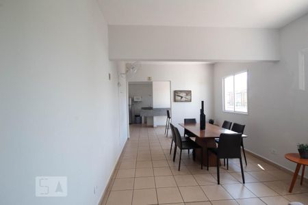 Apartamento à venda com 35m², 1 quarto e 1 vaga Apartamento à venda com 35m², 1 quarto e 1 vagaÁrea comum - Salão de festas