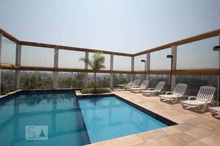 Apartamento à venda com 35m², 1 quarto e 1 vaga Apartamento à venda com 35m², 1 quarto e 1 vagaÁrea comum - Piscina