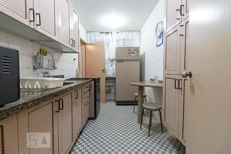 Apartamento à venda com 90m², 3 quartos e sem vaga Apartamento à venda com 90m², 3 quartos e sem vagaCozinha
