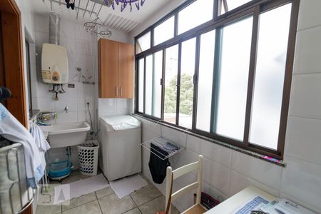 Apartamento à venda com 107m², 2 quartos e 1 vagaÁrea de Serviço