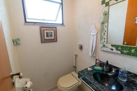 Apartamento à venda com 107m², 2 quartos e 1 vagaLavabo