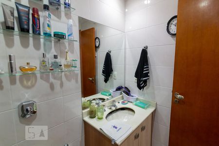 Apartamento à venda com 107m², 2 quartos e 1 vagaBanheiro da Suíte 2