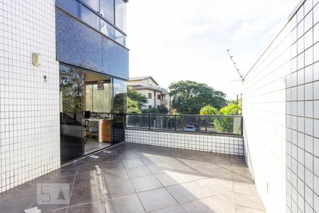 Apartamento à venda com 230m², 3 quartos e 2 vagasÁrea Externa