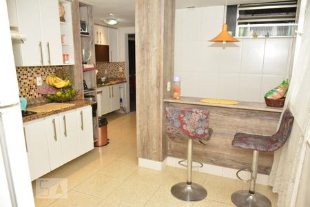 Apartamento à venda com 110m², 3 quartos e 1 vagaCozinha