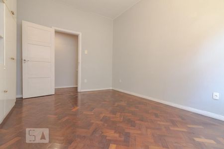 Quarto 1 de apartamento à venda com 4 quartos, 200m² em Copacabana, Rio de Janeiro