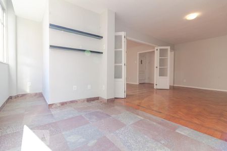 Sala de apartamento à venda com 4 quartos, 200m² em Copacabana, Rio de Janeiro