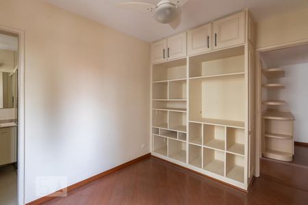 Apartamento à venda com 142m², 4 quartos e 3 vagas Apartamento à venda com 142m², 4 quartos e 3 vagasSuite 2
